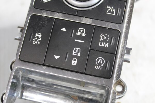 Land Rover L462 Discovery 5 Terrain Chassis Control Switch Unit LR081361
