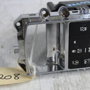 Land Rover L462 Discovery 5 Terrain Chassis Control Switch Unit LR081361 - Image 3