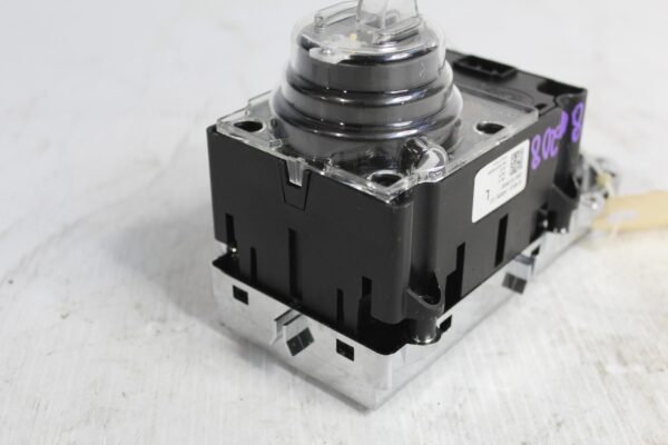Land Rover L462 Discovery 5 Terrain Chassis Control Switch Unit LR081361