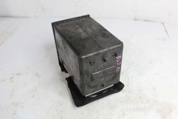 Range Rover Sport L494 Centre Console Cooler Box LR074679