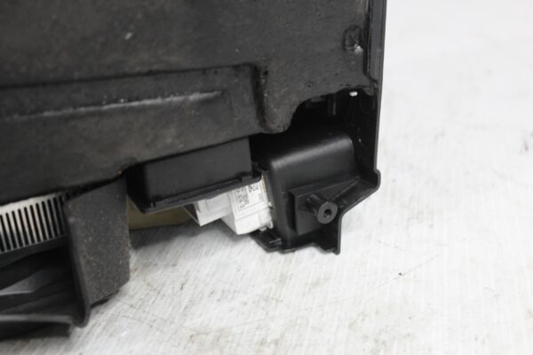 Range Rover Sport L494 Centre Console Cooler Box LR074679