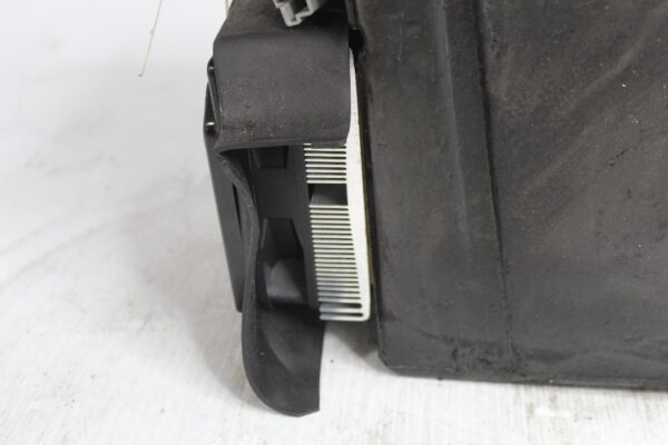 Range Rover Sport L494 Centre Console Cooler Box LR074679