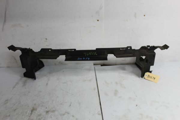 Range Rover L494 Sport Upper Air Deflector Plastic Guide LR043743, LR101104