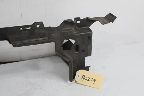 Range Rover L494 Sport Upper Air Deflector Plastic Guide LR043743, LR101104