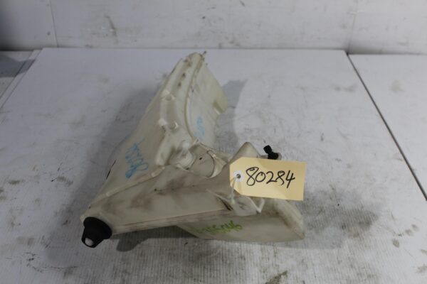 Range Rover Sport L494 Windscreen Washer Bottle LR044122, LR076509