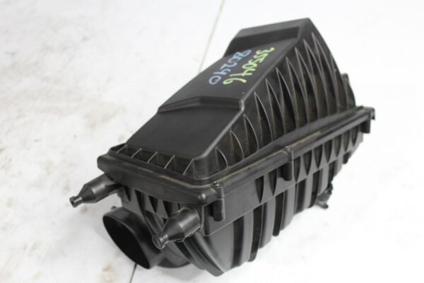 Range Rover L494 Sport LH Left Air Intake Cleaner Box LR036427, LR095794