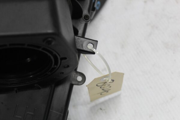 Range Rover L494 Sport LH Left Air Intake Cleaner Box LR036427, LR095794