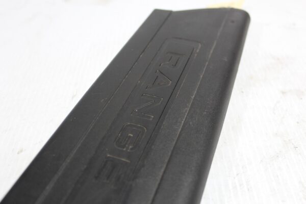 Range Rover L494 Sport Front Right Door Scuff Plate DPLA13200A