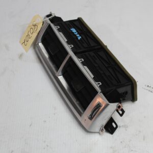 Range Rover L494 Sport Centre Dashboard Air Vent LR044683, LR109226 - Image 2