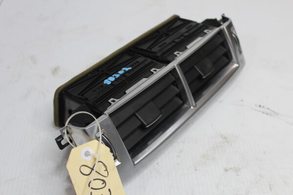 Range Rover L494 Sport Centre Dashboard Air Vent LR044683, LR109226