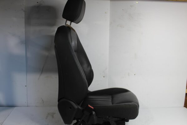 Land Rover L550 Discovery Sport Front Left Passenger Seat Assembly