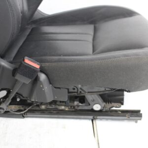 Land Rover L550 Discovery Sport Front Left Passenger Seat Assembly - Image 12