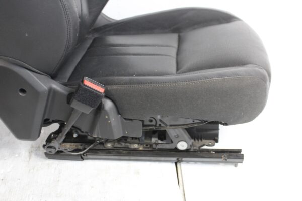 Land Rover L550 Discovery Sport Front Left Passenger Seat Assembly