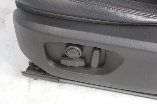 Land Rover L550 Discovery Sport Front Left Passenger Seat Assembly