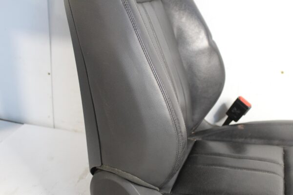 Land Rover L550 Discovery Sport Front Right Drivers Seat Assembly