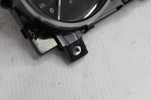 Land Rover L550 Discovery Sport Instrument Cluster LR084167, LR148235