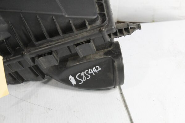 Range Rover Sport L494 LH Left Intake Air Box LR062607, LR095546
