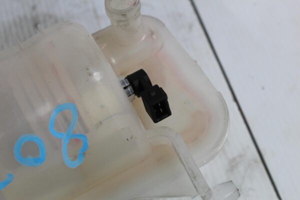 Range Rover L494 Sport Coolant Overflow Tank Bottle LR034654, LR181676