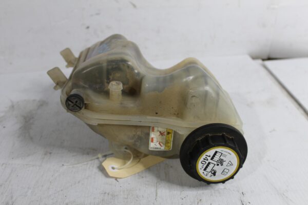 Range Rover L494 Sport Coolant Overflow Tank Bottle LR034654, LR181676, CPLA8A080AA, CPLA8A080AB