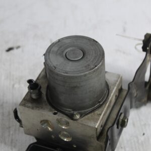 Range Rover Sport L494 3.0L ABS Pump Control Unit LR070405, LR084890 - Image 3