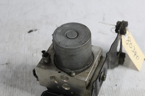 Range Rover Sport L494 3.0L ABS Pump Control Unit LR070405, LR084890