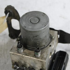 Range Rover Sport L494 3.0L ABS Pump Control Unit LR070405, LR084890 - Image 4
