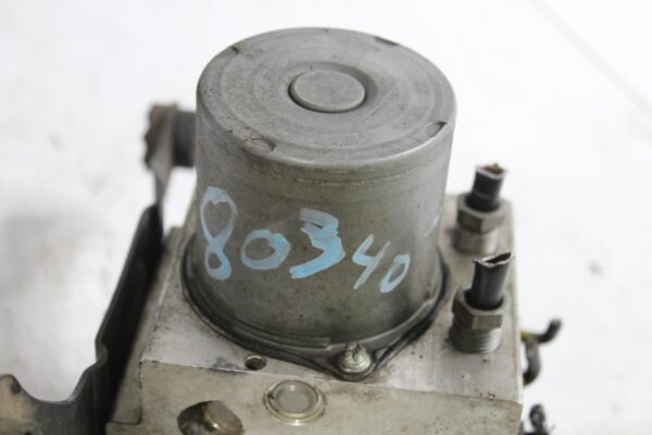 Range Rover Sport L494 3.0L ABS Pump Control Unit LR070405, LR084890