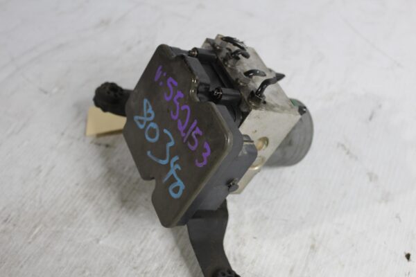Range Rover Sport L494 3.0L ABS Pump Control Unit LR070405, LR084890