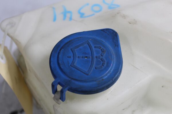 Range Rover L494 Sport Windscreen Washer Tank Reservoir LR037566
