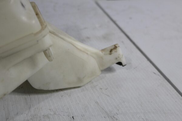 Range Rover L494 Sport Windscreen Washer Tank Reservoir LR037566