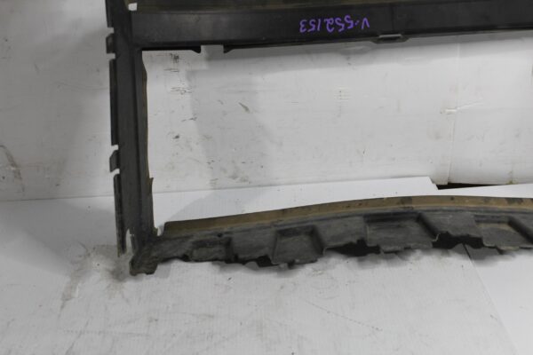 Range Rover Sport L494 Main Air Guide Shroud LR061740, LR084885, FPLA8C464AC, FPLA8C464AE