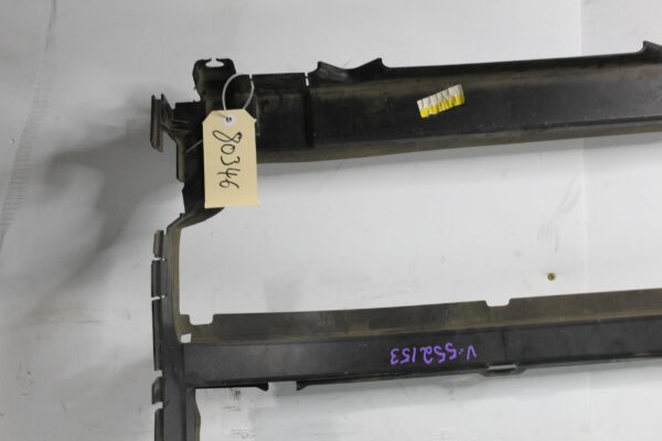 Range Rover Sport L494 Main Air Guide Shroud LR061740, LR084885, FPLA8C464AC, FPLA8C464AE