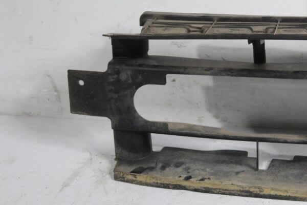 Range Rover L494 Sport Front Lower Air Guide Deflector LR043739, DK62001A04AB