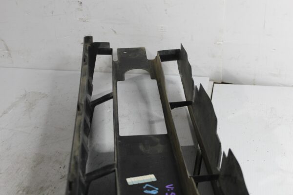 Range Rover L494 Sport Front Lower Air Guide Deflector LR043739, DK62001A04AB