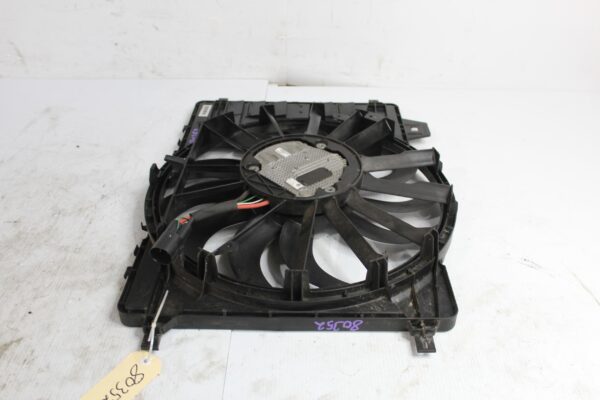 Land Rover L550 Discovery Sport Single Radiator Fan LR072085, LR099669, GJ328C607BB, GJ328C607BC