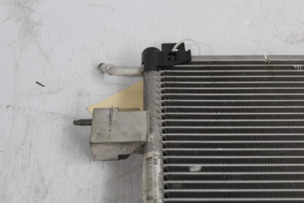 Range Rover Sport L494 3.0L Auxiliary Radiator Cooler LR062430, LR106644
