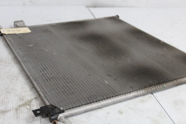 Range Rover Sport L494 3.0L Auxiliary Radiator Cooler LR062430, LR106644
