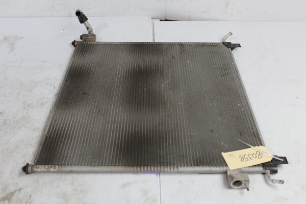 Range Rover Sport L494 3.0L Auxiliary Radiator Cooler LR062430, LR106644