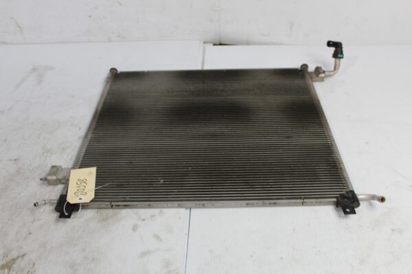 Range Rover Sport L494 3.0L Auxiliary Radiator Cooler LR062430, LR106644