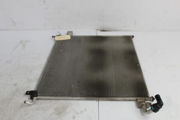 Range Rover Sport L494 3.0L Auxiliary Radiator Cooler LR062430, LR106644