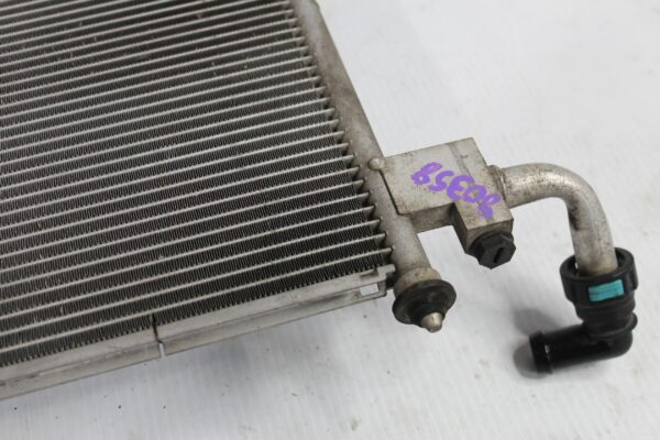Range Rover Sport L494 3.0L Auxiliary Radiator Cooler LR062430, LR106644