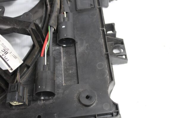 Range Rover Sport L494 3.0L Radiator Fan Assembly LR072554, LR084439