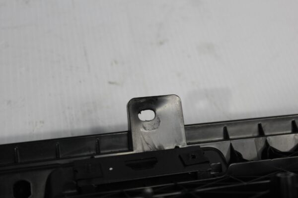 Land Rover L550 Discovery Sport Glove Box Compartment LR092309
