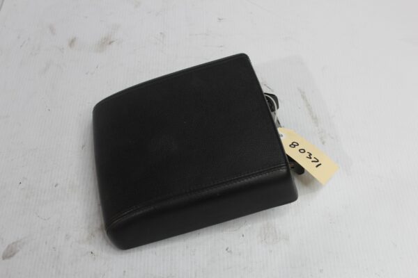 Land Rover L550 Discovery Sport Centre Console Arm Rest LR076393, LR102233