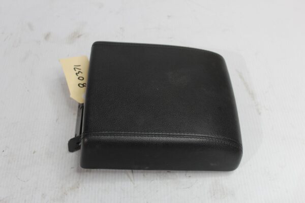 Land Rover L550 Discovery Sport Centre Console Arm Rest LR076393, LR102233