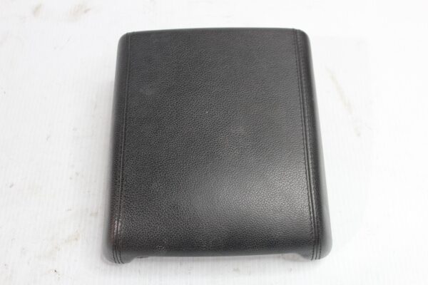 Land Rover L550 Discovery Sport Centre Console Arm Rest LR076393, LR102233