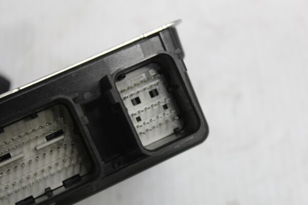 Land Rover L550 Discovery Sport SRS Airbag Control Unit Module LR095850