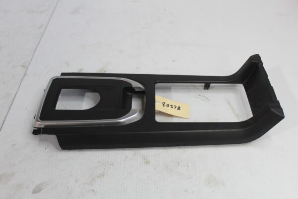 Land Rover L550 Discovery Sport Centre Console Trim Panel LR072473, LR112079