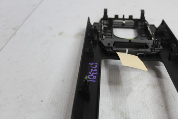 Land Rover L550 Discovery Sport Centre Console Trim Panel LR072473, LR112079