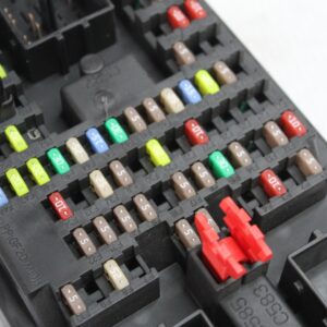 Land Rover L550 Discovery Sport BCM Junction Box LR078822, FK7214F041AE - Image 11